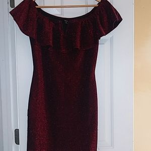 Blashe burgundy size medium party dress